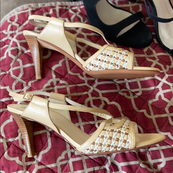 Sandal - Picture 2 of 3